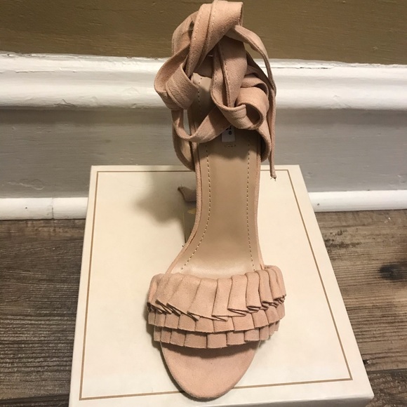 NIB VICES HEELS - Picture 2 of 6